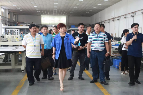 智能化設(shè)備在車縫生產(chǎn)中的應(yīng)用 智能化設(shè)備在車縫生產(chǎn)中的應(yīng)用