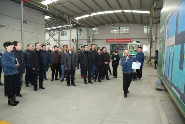 參觀富怡生產(chǎn)車間 參觀富怡生產(chǎn)車間