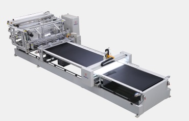 防護(hù)服的裁剪、縫制一體機(jī)